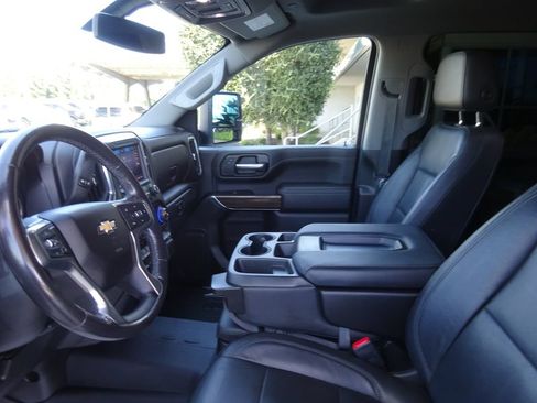 Used 2020 Chevrolet Silverado 2500 LT w/ All Star Edition AWD/4WD image 13