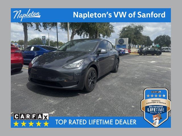 Used 2025 Tesla Model Y Long Range RWD image 1
