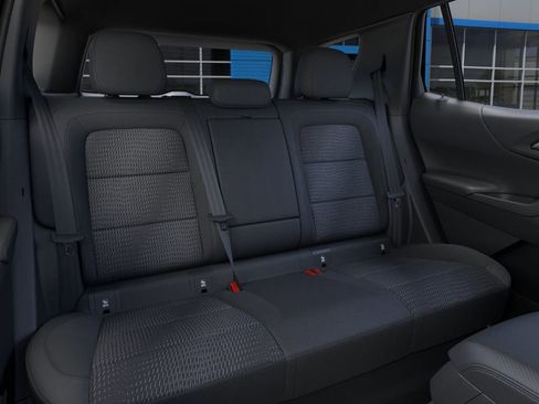 New 2025 Chevrolet Equinox LT w/ Safety and Technology Package FWD image 18