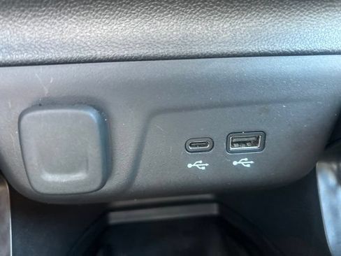 Used 2024 Chevrolet TrailBlazer RS w/ Convenience Package AWD/4WD image 37