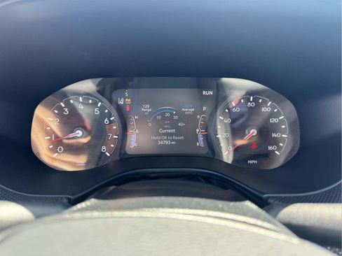 Used 2025 Jeep Compass Trailhawk AWD/4WD image 21