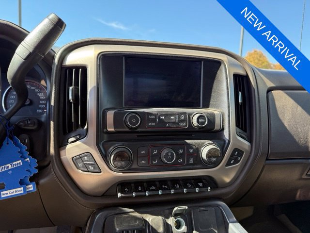 Used 2015 GMC Sierra 3500 Denali w/ Duramax Plus Package AWD/4WD image 11