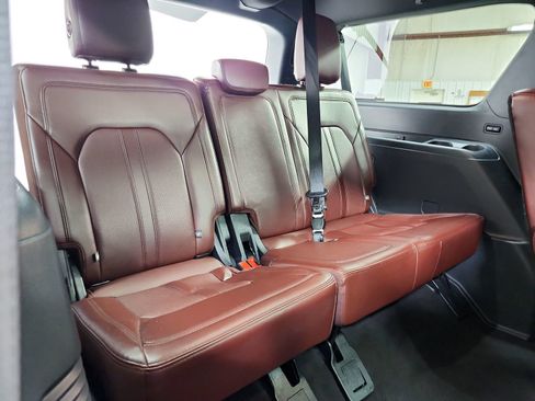 Used 2024 Ford Expedition Max Limited image 45