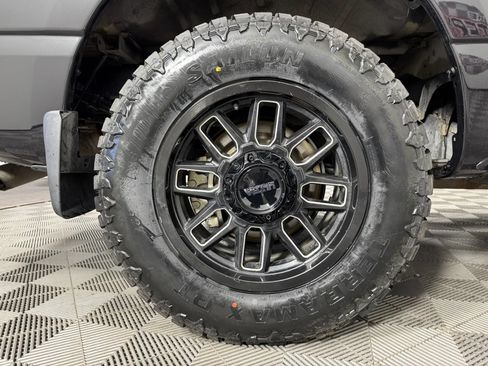 Used 2017 Nissan Titan SV AWD/4WD image 41