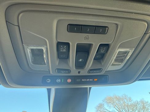 Used 2023 GMC Sierra 2500 Denali w/ Denali Ultimate Package image 37