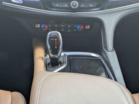 Used 2019 Buick Enclave Premium w/ Experience Buick Package FWD image 24