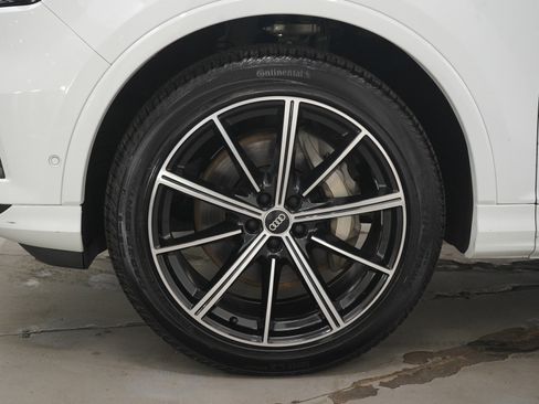 Used 2021 Audi Q7 3.0T Premium Plus image 32