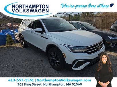 Used 2023 Volkswagen Tiguan SE w/ Panoramic Sunroof Package