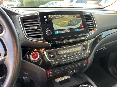 Used 2020 Honda Pilot Elite image 25