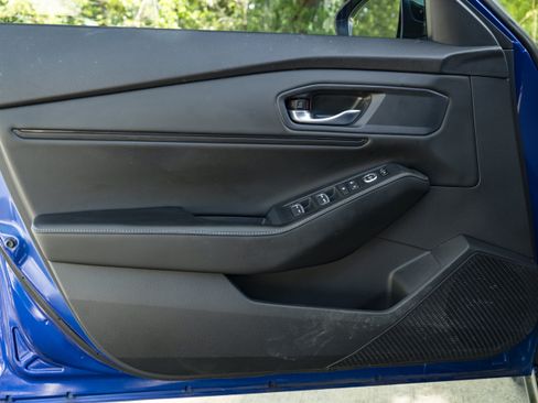 Used 2023 Honda Accord Sport image 37