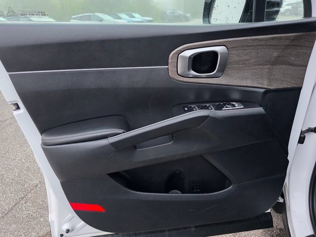 Certified 2023 Kia Sorento S w/ Panoramic Sunroof Package AWD/4WD image 28
