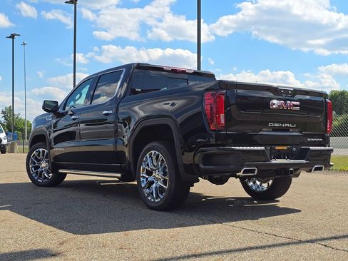 New 2026 GMC Sierra 1500 Denali w/ Denali Reserve Package AWD/4WD image 21