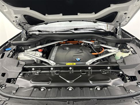 New 2026 BMW X5 xDrive50e w/ Executive Package image 20