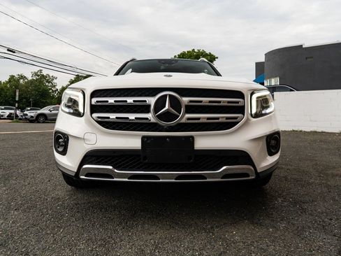 Used 2020 Mercedes-Benz GLB 250 4MATIC w/ Premium Package image 10