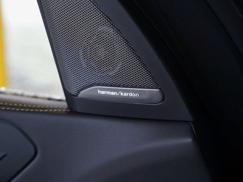 Used 2026 BMW X5 M60i AWD/4WD image 9