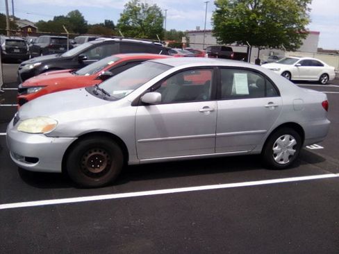 Used 2005 Toyota Corolla FWD image 7