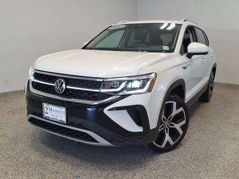Used 2022 Volkswagen Taos SEL AWD/4WD image 1