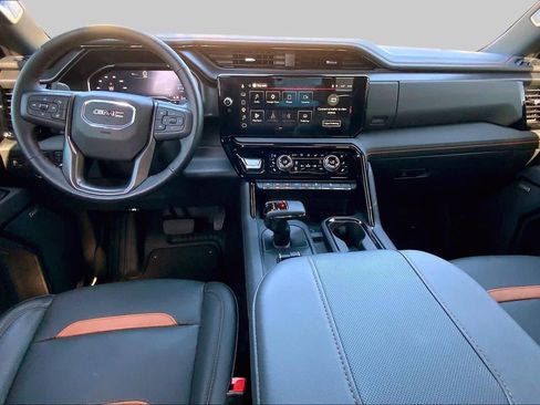 Used 2025 GMC Sierra 1500 AT4 w/ AT4 Premium Package AWD/4WD image 15