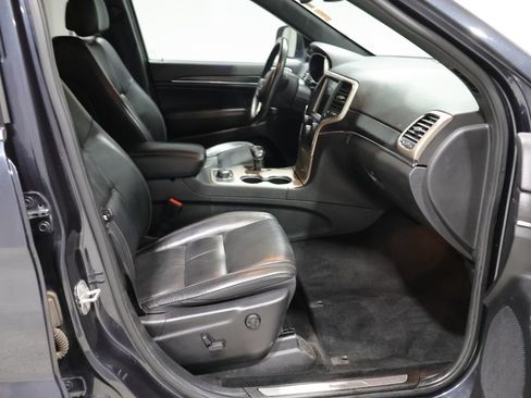 Used 2014 Jeep Grand Cherokee Limited w/ Trailer Tow Group IV AWD/4WD image 22