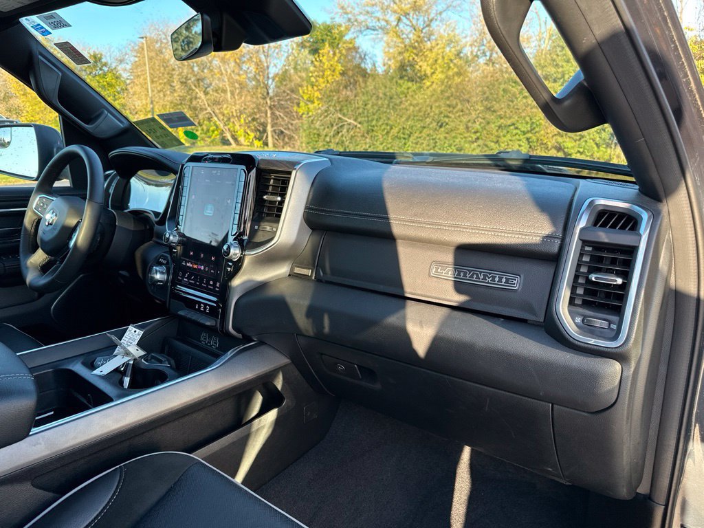 Used 2025 RAM 1500 Laramie w/ Sport Appearance Package AWD/4WD image 19