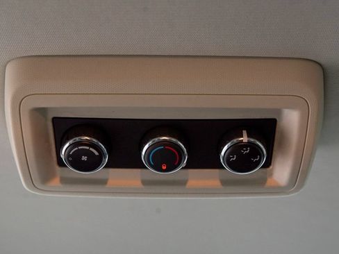 Used 2010 Dodge Grand Caravan SE w/ Climate Group FWD image 20