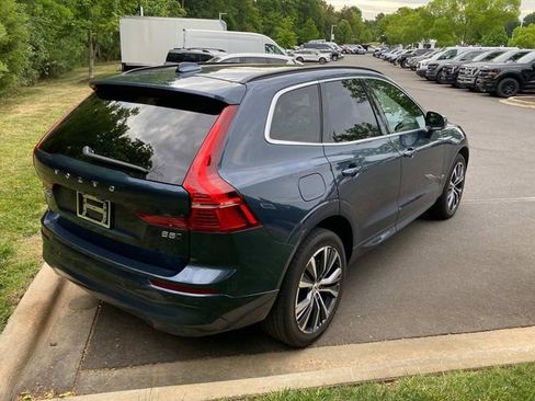 Used 2022 Volvo XC60 B5 Momentum AWD/4WD image 32