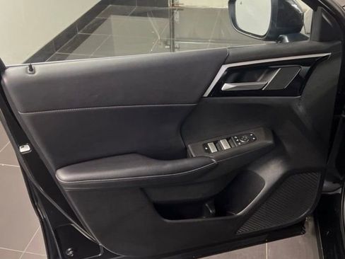Used 2024 Mitsubishi Outlander SE AWD/4WD image 21