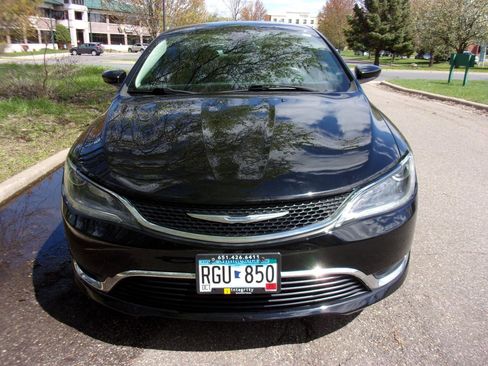Used 2016 Chrysler 200 Limited FWD image 7