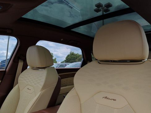 New 2026 Bentley Bentayga Extended Wheelbase AWD/4WD image 38