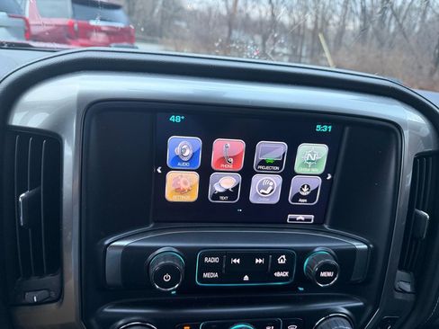 Used 2018 Chevrolet Silverado 1500 LTZ image 19