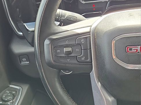 Used 2024 GMC Sierra 1500 SLT image 18