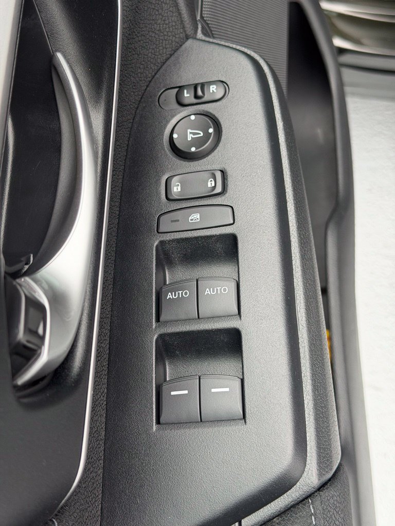 Used 2018 Honda CR-V EX image 18