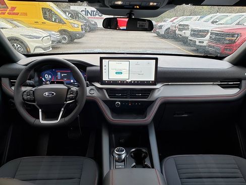 New 2026 Ford Explorer ST-Line w/ ST-Line Street Pack image 13