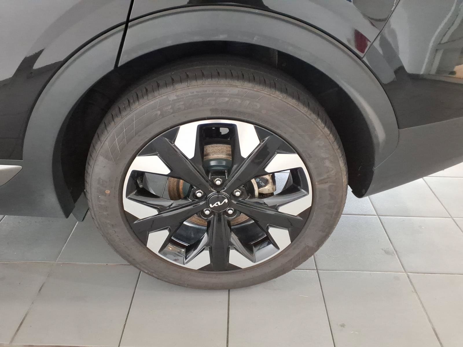 Used 2023 Kia Sportage X-Line w/ X-Line Premium Package AWD/4WD image 16