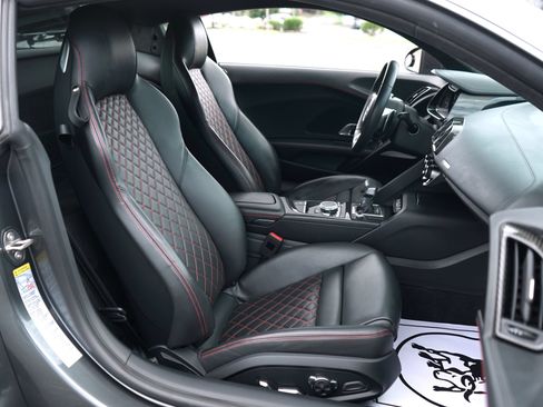 Used 2018 Audi R8 V10 plus AWD/4WD image 30