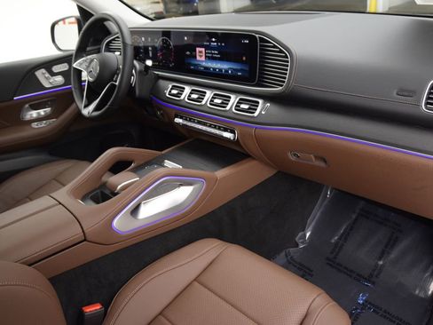 Used 2025 Mercedes-Benz GLE 350 4MATIC image 15