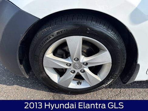 Used 2013 Hyundai Elantra GLS FWD image 10