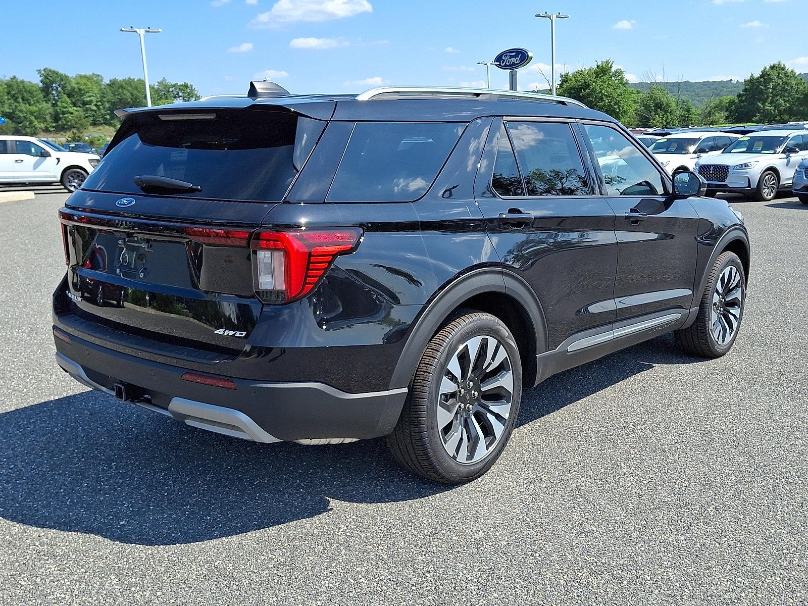 New 2026 Ford Explorer Platinum w/ LUX Leather Package AWD/4WD image 5