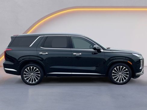 Used 2024 Hyundai Palisade Calligraphy image 8