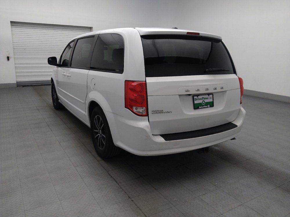 Used 2015 Dodge Grand Caravan SXT w/ Blacktop Package FWD image 5