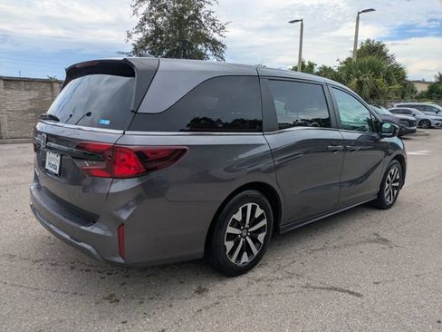 Used 2025 Honda Odyssey EX-L image 4