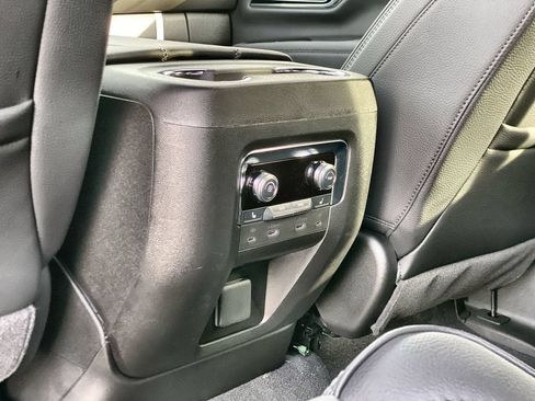 Used 2026 GMC Yukon XL Denali w/ Advanced Technology Package AWD/4WD image 38