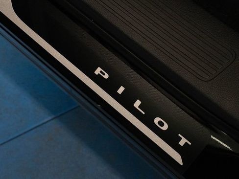 New 2026 Honda Pilot Elite image 3