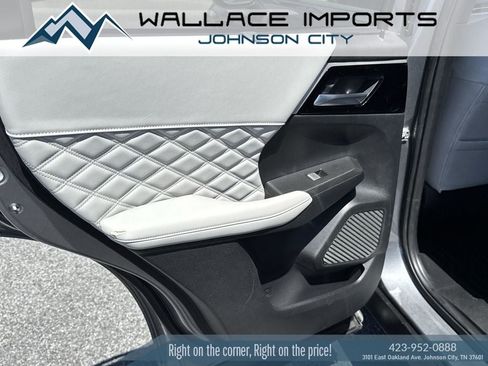 Used 2024 Mitsubishi Outlander SEL AWD/4WD image 34