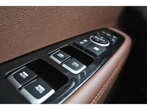 Used 2019 Kia Sorento SX FWD image 24