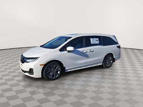 New 2026 Honda Odyssey Touring image 4