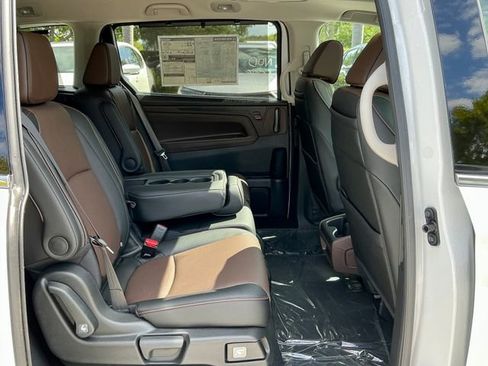 New 2026 Honda Odyssey Elite image 14