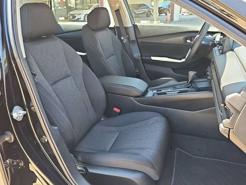 Used 2025 Honda Accord LX image 31