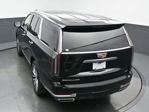 Certified 2025 Cadillac Escalade Premium Luxury Platinum w/ LPO, Floor Liner Package image 43