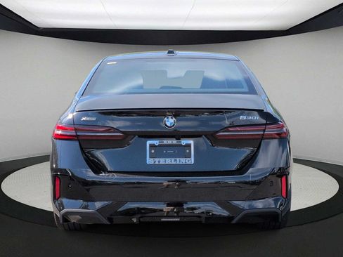 Used 2027 BMW 530i xDrive w/ M Sport Package AWD/4WD image 7